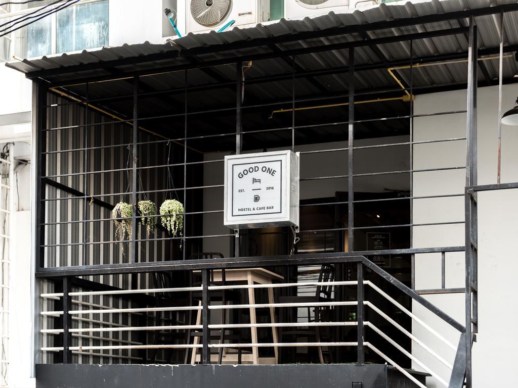 Hostel Good One Poshtel&Cafe Bar Bangkok Exterior foto