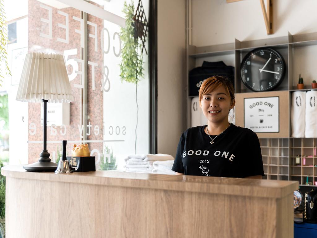 Hostel Good One Poshtel&Cafe Bar Bangkok Exterior foto